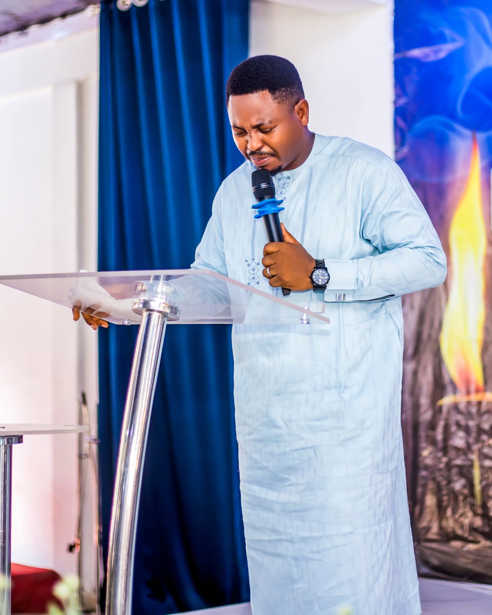 Associate Pastor